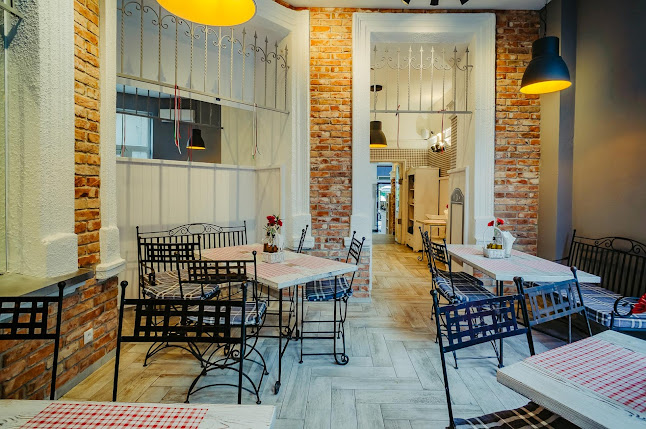 Aleja Najświętszej Maryi Panny 79, 42-202 Częstochowa