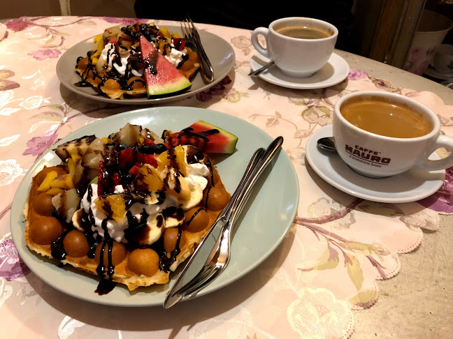 Exclusive Caffe Monika