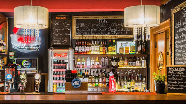 Ministerstwo Śledzia i Wódki - Gastronomia