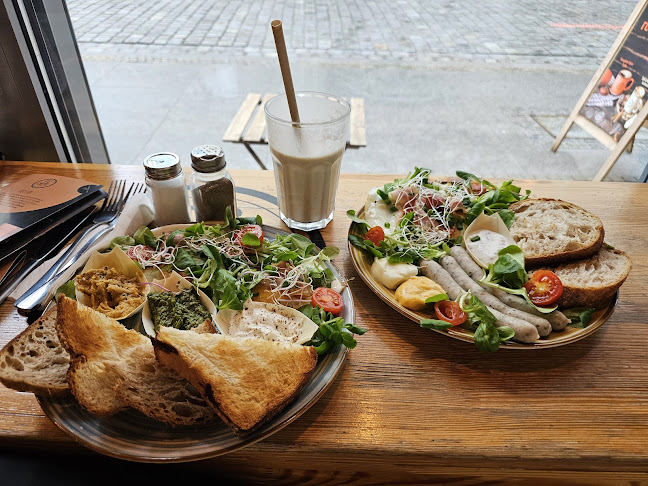 Comments and reviews of FC CAFFE