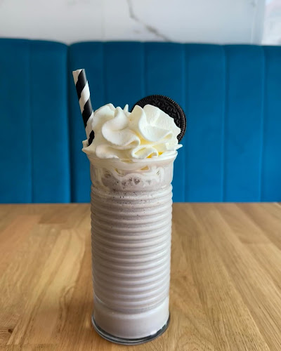 Comentarii opinii despre Lodówka, Lody Naturalne i Kawiarnia