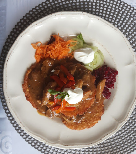 Restauracja Pod Zamkiem Brzezowska A. - Chęciny