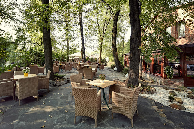 Opinii despre "Kawiarnia Pod Wieżą" Kompleks Sztygarka în Chorzów - Gastronomia