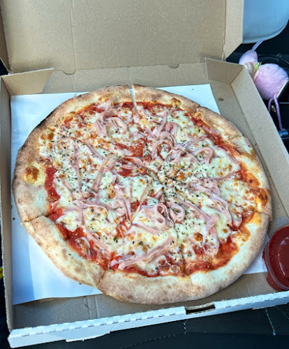 Pizzeria i kebab "U Braci"