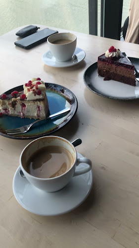 Opinii despre FRESH Coffee Place - Cricoteka în Kraków - Gastronomia