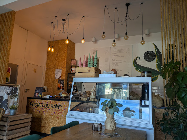 Opinii despre Pociąg do kawy în Warszawa - Gastronomia