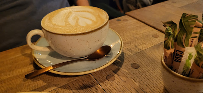 CAVA Organic Bistro Café - Warszawa