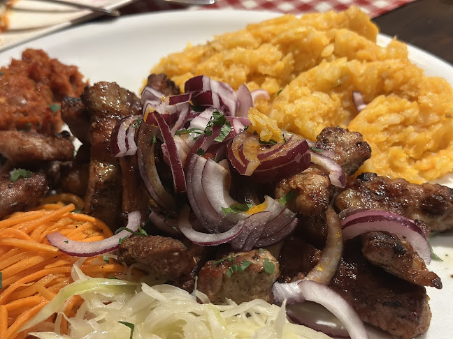 Karczma Bałkańska Dusza - Gastronomia