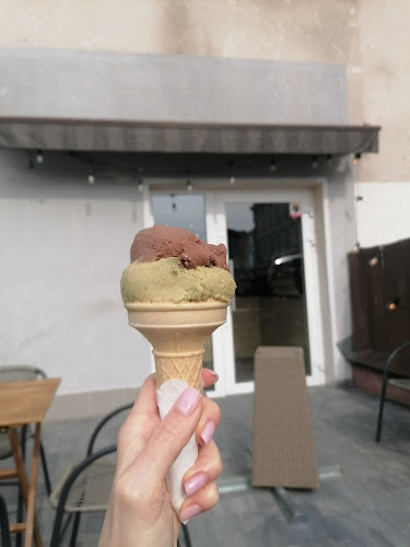 „u Lodziarzy” Wytwórnia Lodów Polskich - Ciechanów