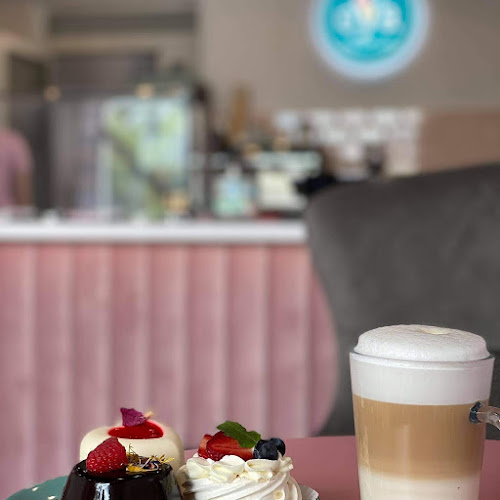 Oya Lodziarnia - Gastronomia