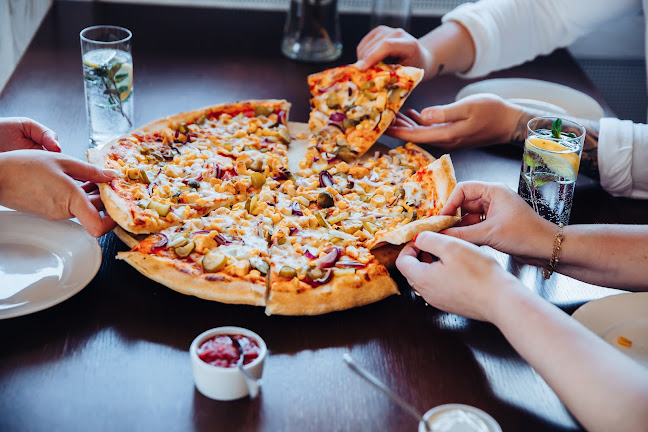 Opinii despre Pensjonat i Restauracja Rozanna în Wąwolnica - Gastronomia