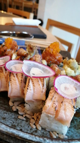 Dom Sushi