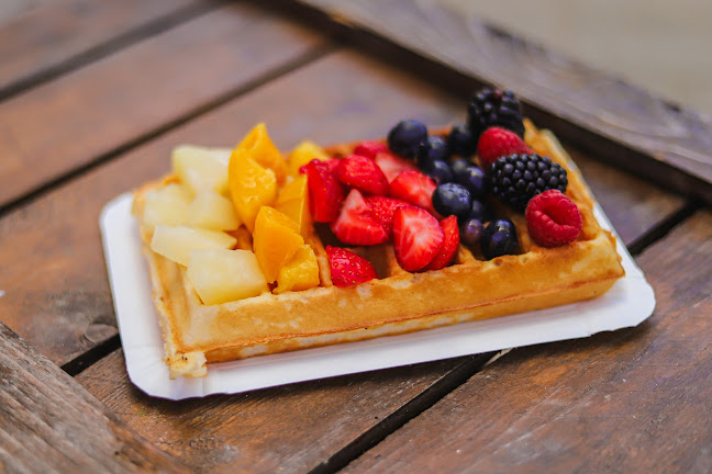 Opinii despre Lodziarnia BumbleBee Ustronie Morskie în Ustronie Morskie - Gastronomia