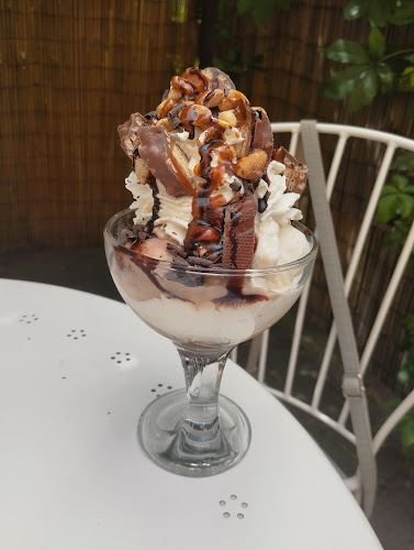 Opinii despre Gidle Cafe. Lodziarnia, cukiernia în Gidle - Gastronomia