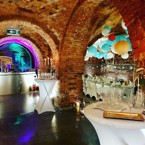 pl. Kolegiacki 5, 61-841 Poznań