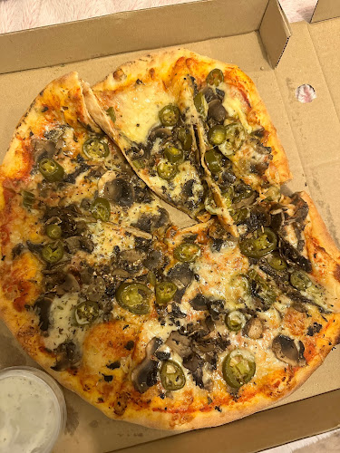 Pizzeria Muzyczna Gądów/Fabryczna - Gastronomia