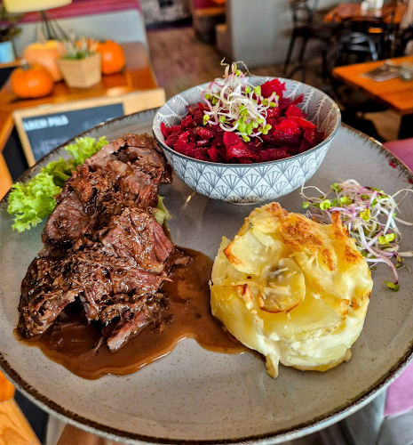 Comentarii opinii despre Szalona Krowa