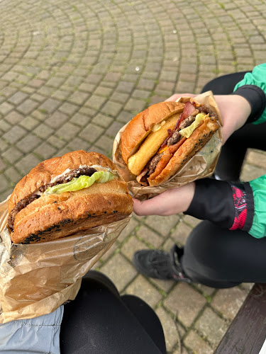 Comentarii opinii despre Burgery Pałacowa