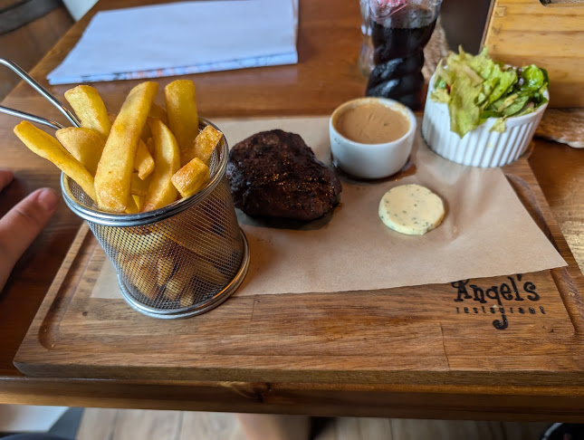 Angel's Restaurant - Gastronomia