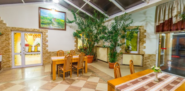 Stary Młyn Restauracja - Hotel Organizator imprez Pokoje gościnne Kuchnia polska Obiady domowe - Nasielsk