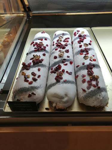 Opinii despre PIEKUŚ piekarnia z cukiernią în Janikowo - Gastronomia