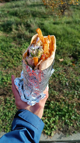 Chata Wariatta Praga - Gastronomia