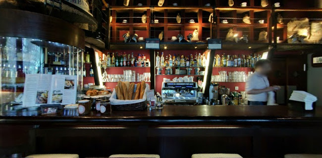 Opinii despre CAVA Organic Bistro Café Złote Tarasy în Warszawa - Gastronomia