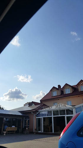 Comments and reviews of Stary Młyn Restauracja - Hotel Organizator imprez Pokoje gościnne Kuchnia polska Obiady domowe