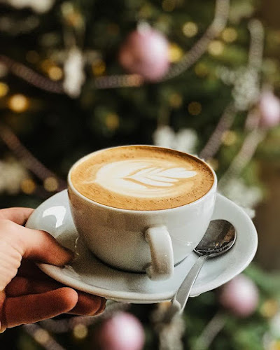 Opinii despre Słodkie Babki Kawiarnia; Pracownia ciast în Legionowo - Gastronomia