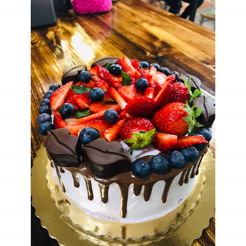 FIT CAKE Piłsudskiego (nieCukiernia)