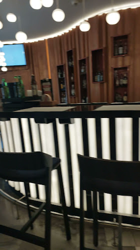 metro bar & bistro - Gastronomia