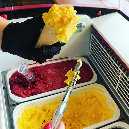 Biały Pingwin - Zabrze