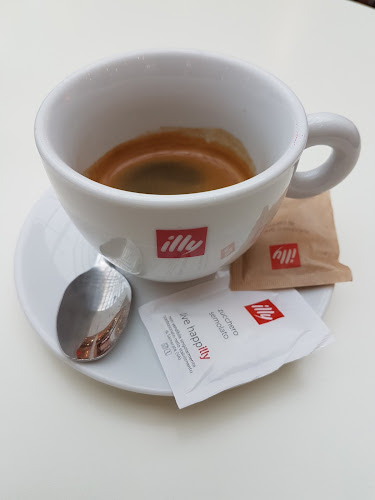 Comments and reviews of Carte D'OR Cafe
