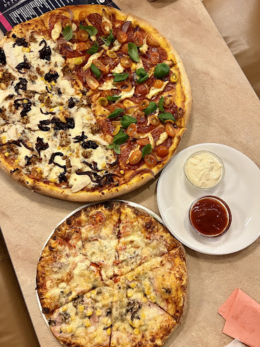 Pizzeria GUSTO CLASSICO - Gastronomia