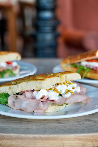 Comentarii opinii despre Columbus Corso