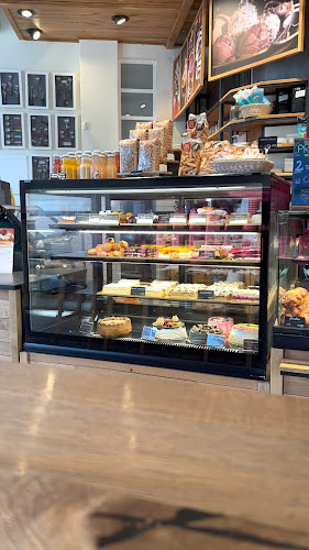 Opinii despre Piekarnia Bagietka (piekarnia, cukiernia, lodziarnia, bistro) în Szczecin - Gastronomia