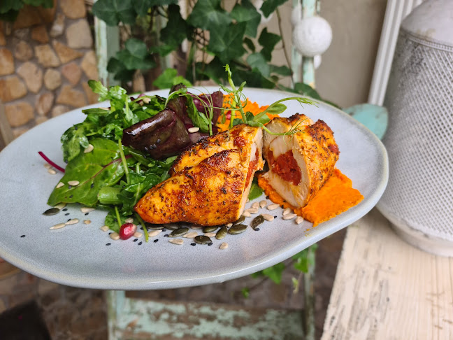 Opinii despre Tajemniczy Ogród Caffe & Ristorante în Stargard - Gastronomia