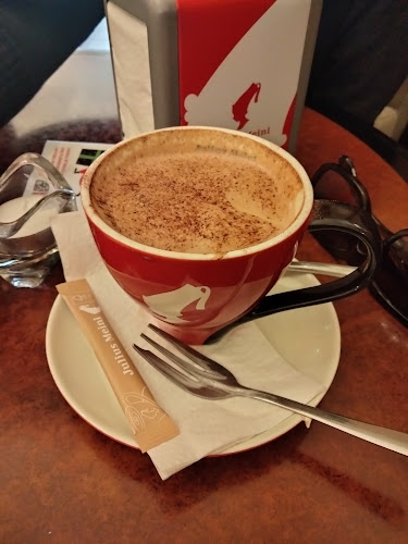 Reviews of Cukiernia W.Koch Al. Wojska Polskiego 4 in Szczecin - Gastronomia