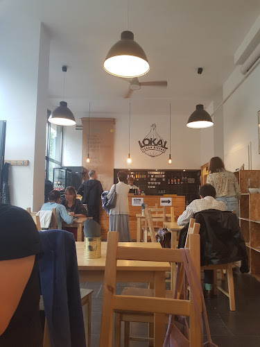 Lokal Vegan Bistro - Gastronomia