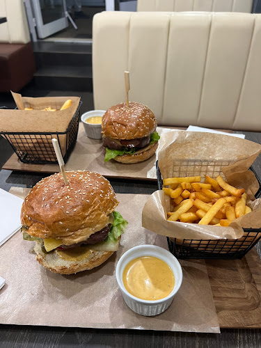 BURGER HOUSE - Ząbki