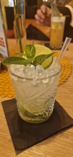 Scena Bar & Restaurant - Gastronomia