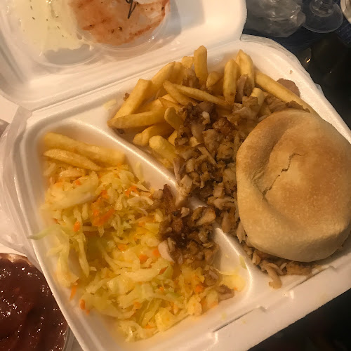 PIZZERIA PIWNICA - Gastronomia