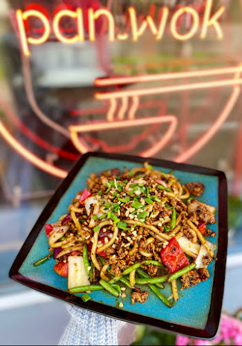 Pan Wok - Gastronomia