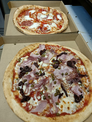 Comentarii opinii despre Afera Pizzera