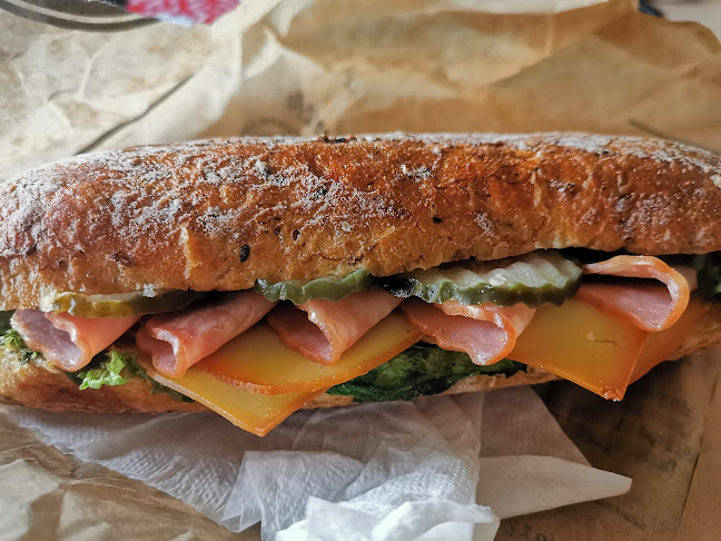 Opinii despre Piekarnia Cukiernia Nowaczyk_sklep firmowy Poznań/Piątkowo în Poznań - Gastronomia