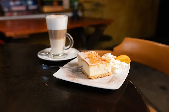 Cafe Strych - Kawiarnia Bar Pub Gdynia Phone number