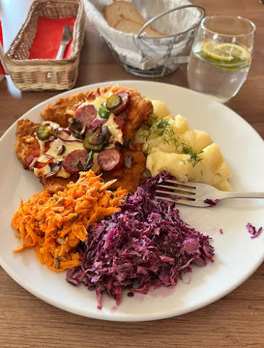 Kolejowa 18, 28-200 Staszów