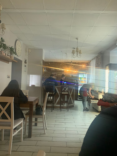 Comments and reviews of Restauracja i pokoje gościnne Kolejowa 18