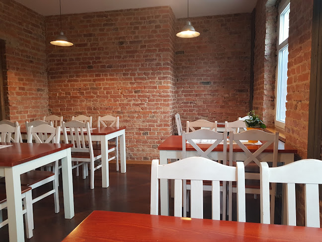 Opinii despre Wiejska Chata Pysznie i Domowo Restaurant în Brzezińskie Holendry - Gastronomia