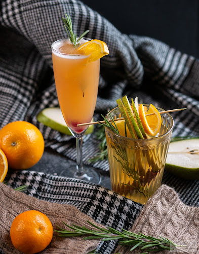 Opinii despre KURA Buffalo Wings & Craft Beer în Warszawa - Gastronomia